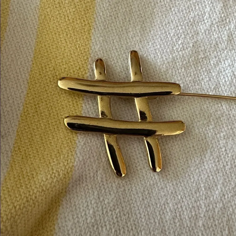 Vintage Gold Tone Hashtag “jabot” pin lapel pin brooch